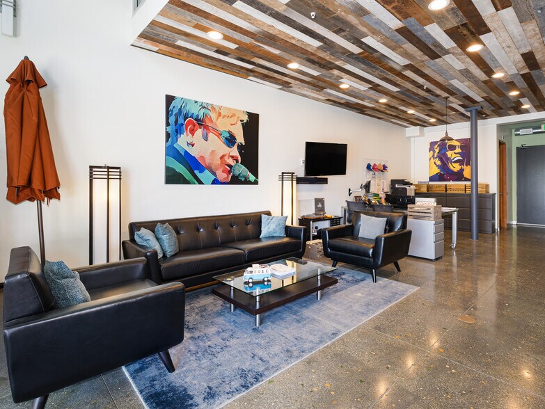 More Photos Of 215-237 California St, El Segundo Loft Creative Space For Lease