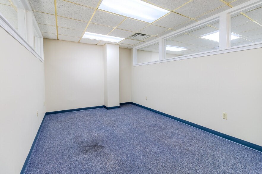 More Photos Of 9173 Lincoln Hwy, Irwin Office For Sale