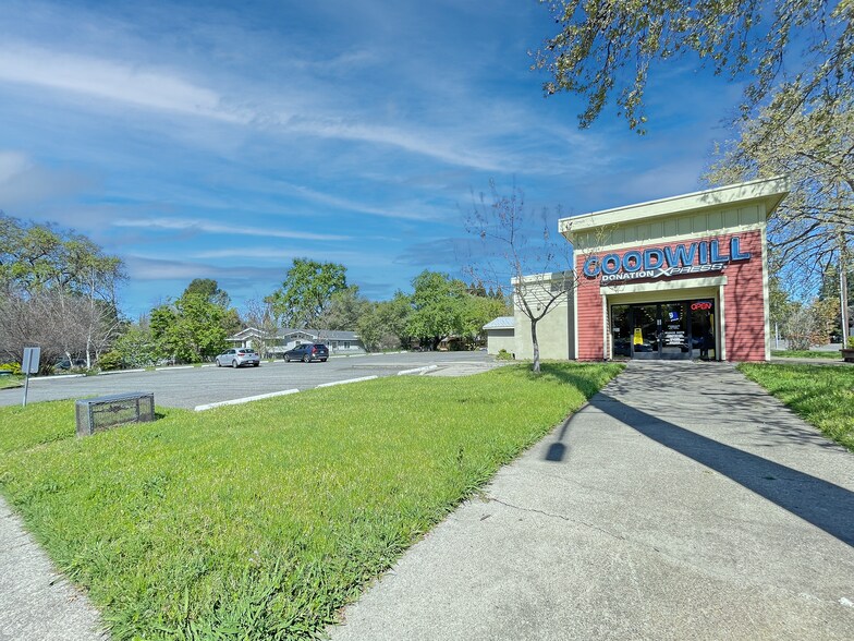 More Photos Of 11101 Fair Oaks, Fair Oaks Medical For Lease