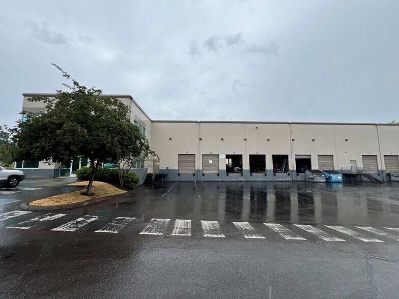 More Photos Of 26507 79th Ave S, Kent Warehouse For Lease