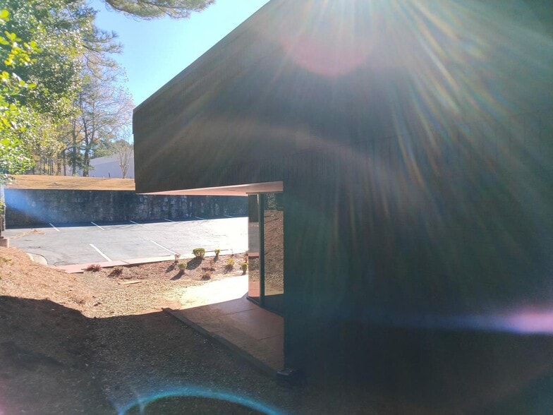 More Photos Of 5945 Peachtree Cors E, Peachtree Corners Flex For Sale