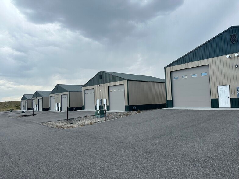 More Photos Of 125 S 80th St W, Billings Warehouse For Sale