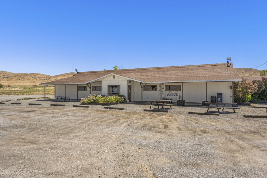 Primary Photo Of 150 Highway 400, Mill City Trailer Camper Park For Sale