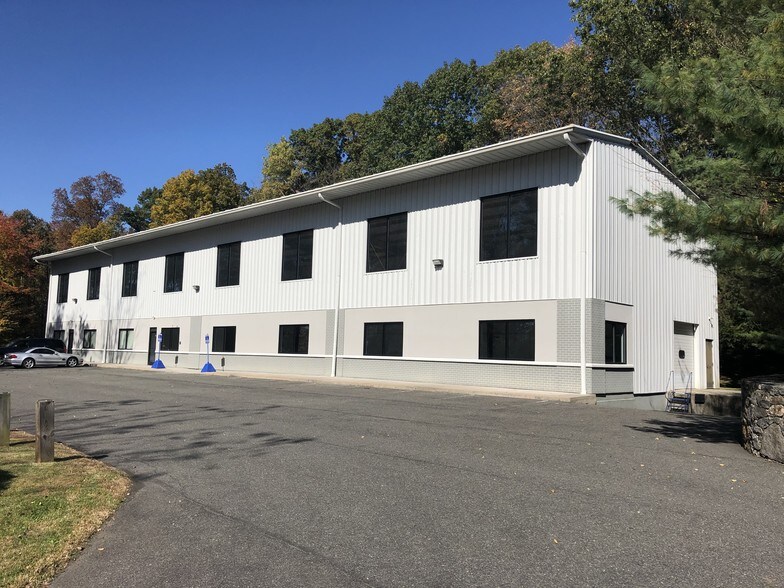 More Photos Of 106 Willenbrock Rd, Oxford Light Manufacturing For Sale