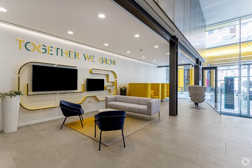 More Photos Of 77 Fulham Palace Rd, London Coworking Space