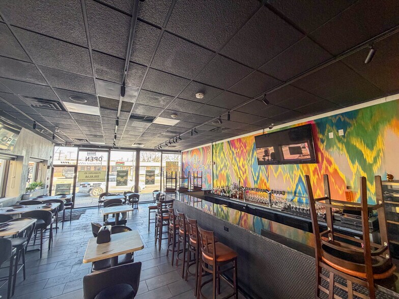 More Photos Of 8347 W Grand Ave, River Grove Restaurant For Sale