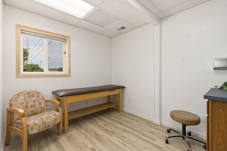 More Photos Of 1307 Crook Ave, Cheyenne Medical For Sale