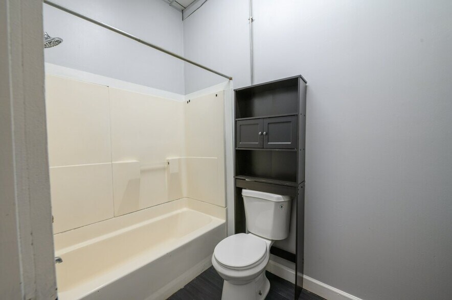 More Photos Of 464 Pratt Street Ext, Meriden Apartments For Sale