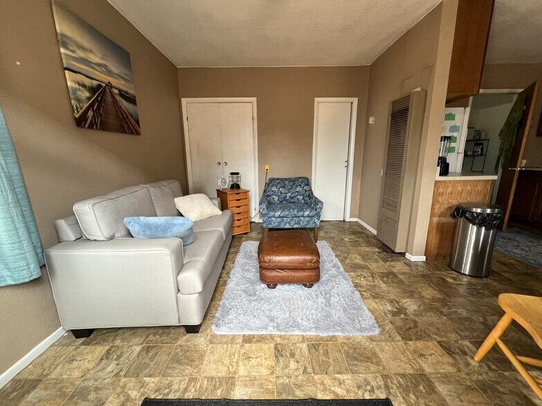 More Photos Of 195 E 200 N, Moab Specialty For Sale