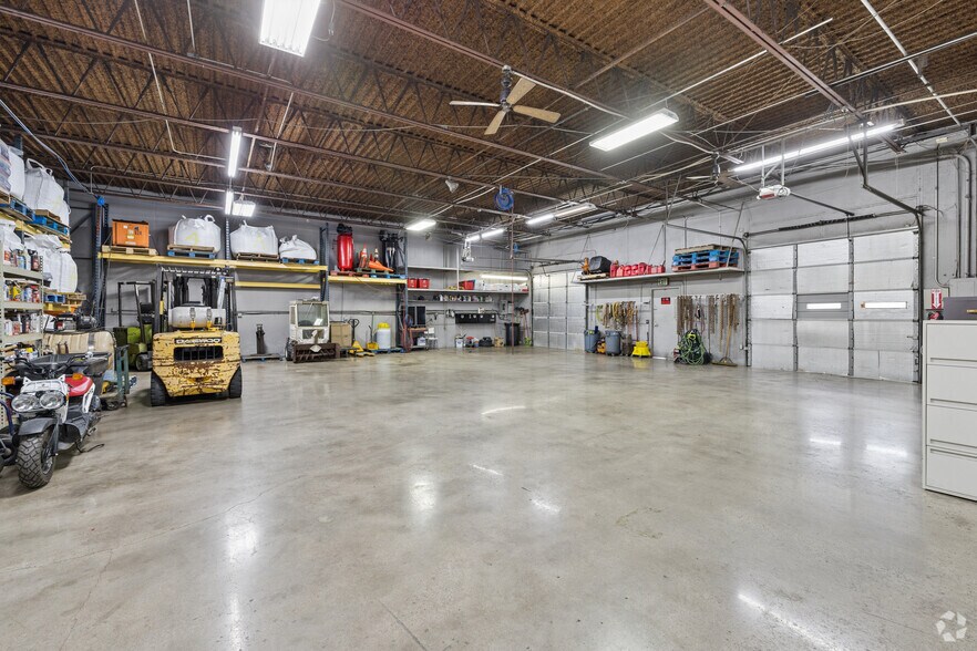 More Photos Of 7682 E 46th Pl, Tulsa Auto Dealership For Lease