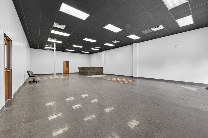 More Photos Of 1740 Segrave St, Daytona Beach Warehouse For Lease