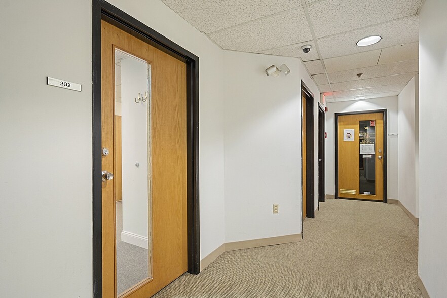 More Photos Of 200 Lincoln St, Boston Loft Creative Space For Sale