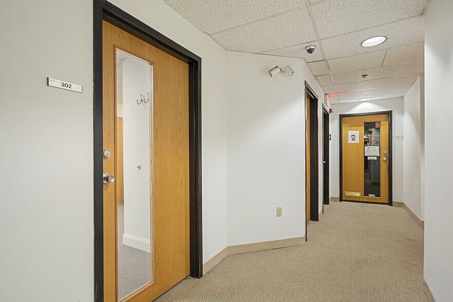 More Photos Of 200 Lincoln St, Boston Loft Creative Space For Sale