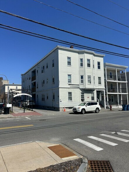 More Photos Of 219 Salem St, Lowell Apartments For Sale