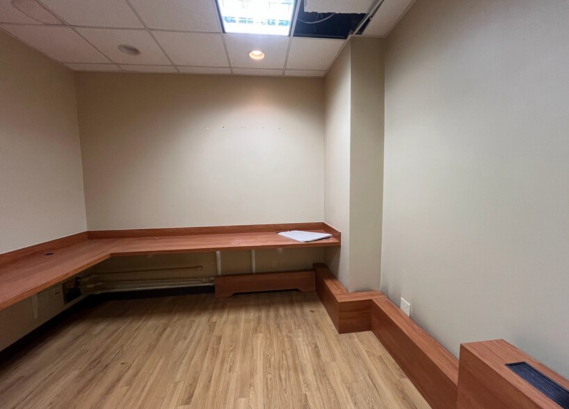 More Photos Of 130 W 79th St, New York Apartments For Lease