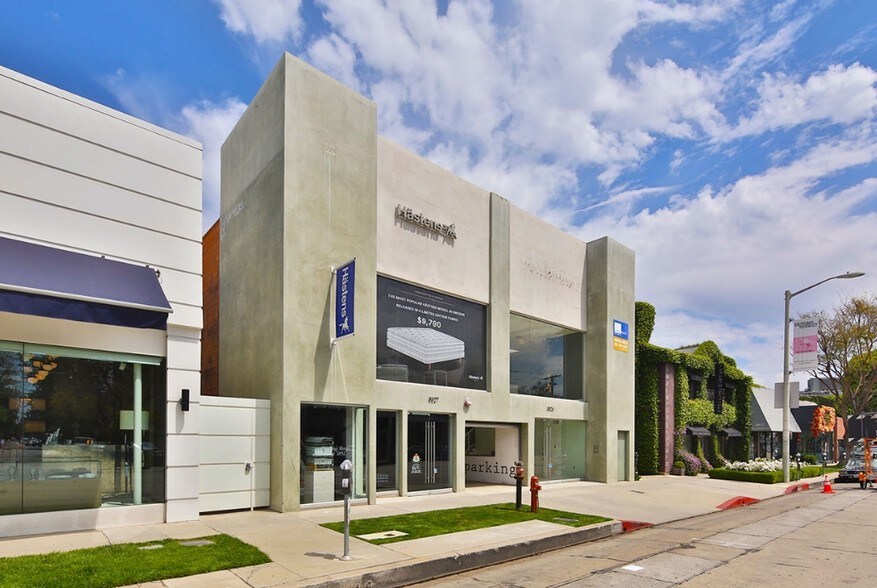 Primary Photo Of 8825-8827 Beverly Blvd, West Hollywood General Retail For Sale