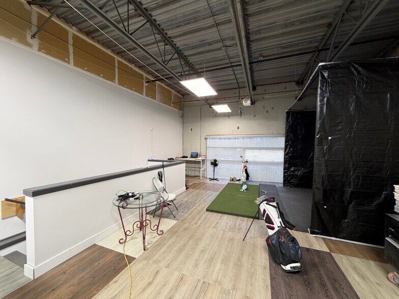 More Photos Of 1225 Kingsway Ave, Port Coquitlam Warehouse For Sale