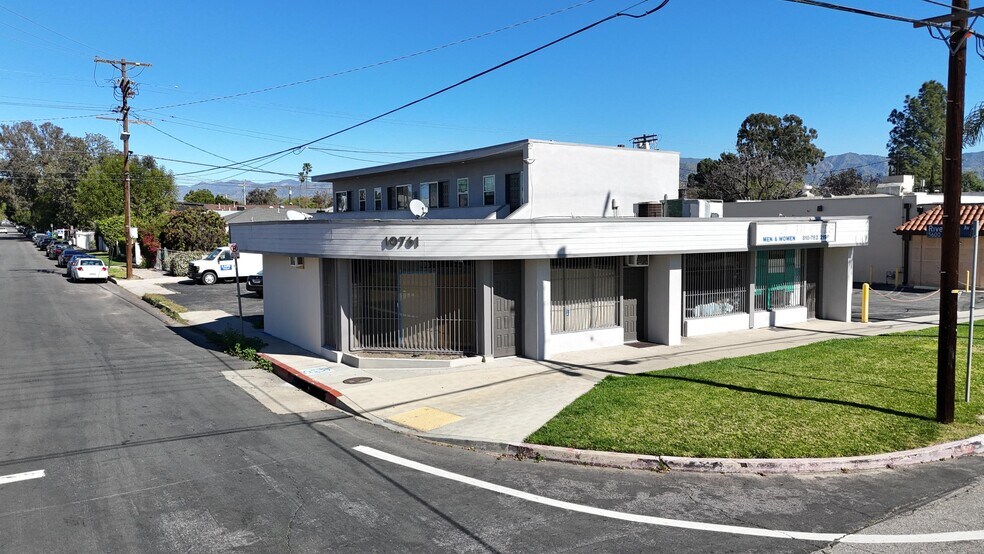 More Photos Of 10761 Burbank Blvd, North Hollywood Storefront Retail Residential For Sale