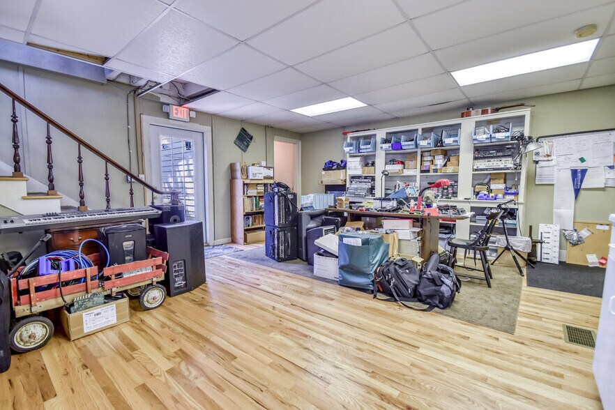 More Photos Of 13-15 Main St, Madison Office For Sale