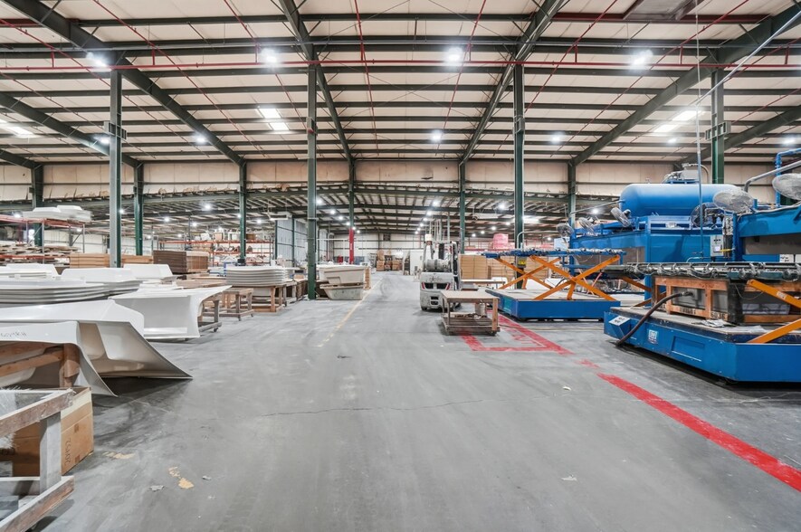 More Photos Of 10700 John Price Rd, Charlotte Warehouse For Lease