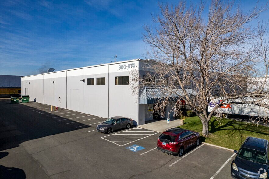 Primary Photo Of 970-974 United Cir, Sparks Warehouse For Lease