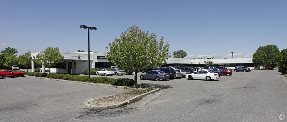 Primary Photo Of 140 Adams Ave, Hauppauge Medical For Sale