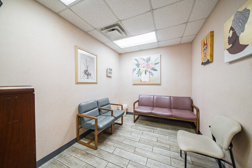 More Photos Of 1610 Opelika Rd, Phenix City Medical For Sale