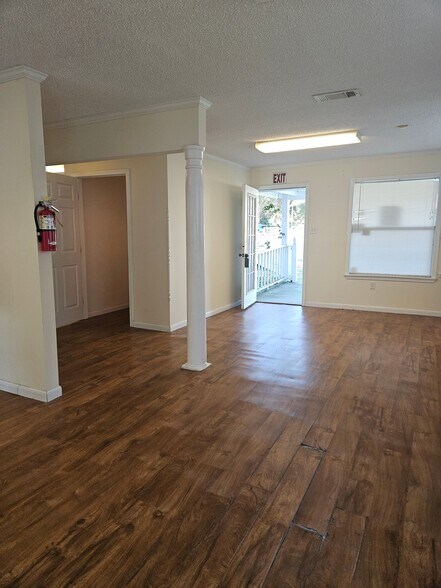 More Photos Of 10432 LeMoyne Blvd, Diberville Office For Sale