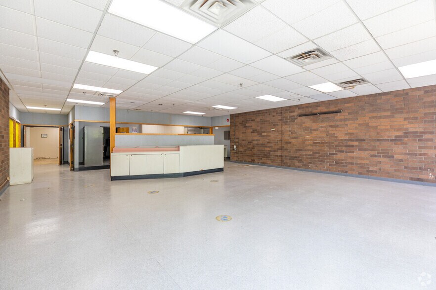 More Photos Of 219 Black Horse Ln, North Brunswick Medical For Lease