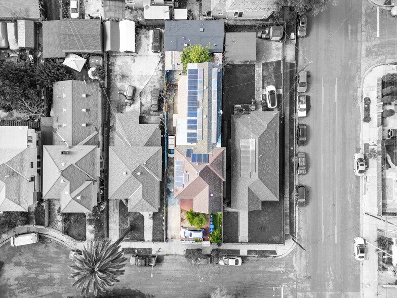 More Photos Of 2005 Magnolia Ave, Los Angeles Apartments For Sale