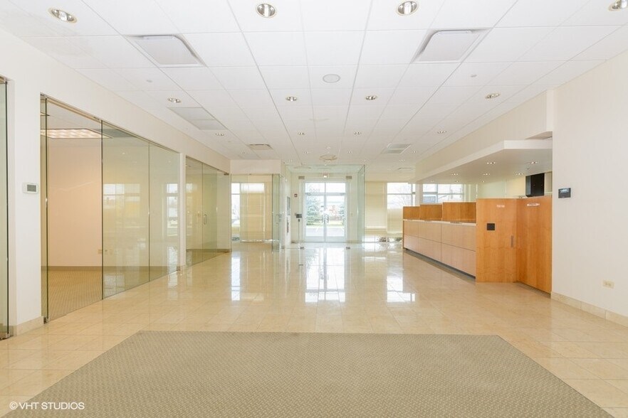 More Photos Of 1000-1050 Geneva Rd, Wheaton General Retail For Sale