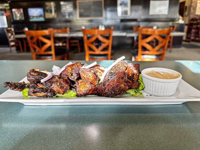 More Photos Of 1916 10th Av, Spruce View Restaurant For Sale