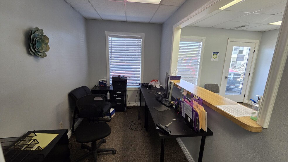 More Photos Of 100 N Woodruff Ave, Idaho Falls Office For Lease