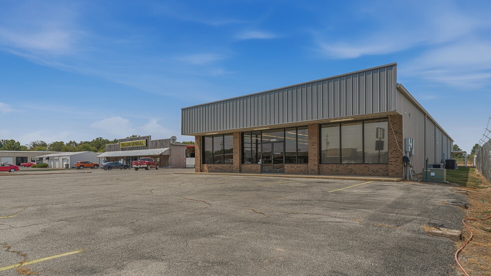 More Photos Of 3615 Stadium Blvd, Jonesboro Freestanding For Lease