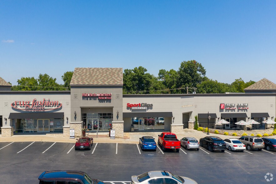 More Photos Of 6006-6040 S Yale Ave, Tulsa Unknown For Lease