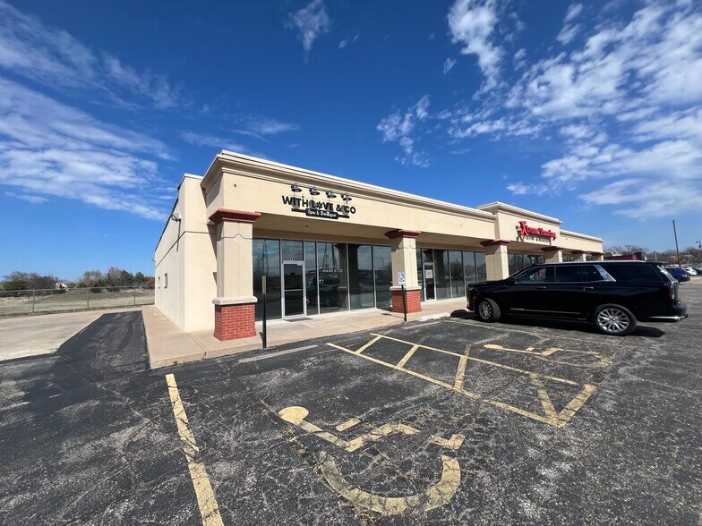 More Photos Of 10646 W Central, Wichita General Retail For Lease