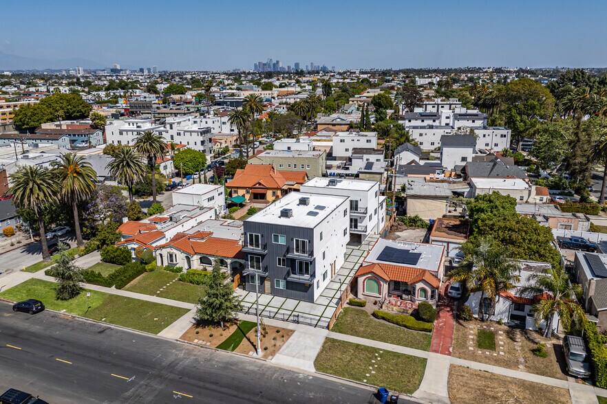 More Photos Of 2010 S Dunsmuir Ave, Los Angeles Multifamily For Sale