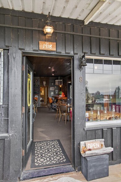 More Photos Of 8 Fairgrounds Rd, Skamokawa Restaurant For Sale