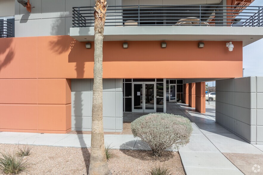 More Photos Of 10050 Banburry Cross Dr, Las Vegas Office For Lease