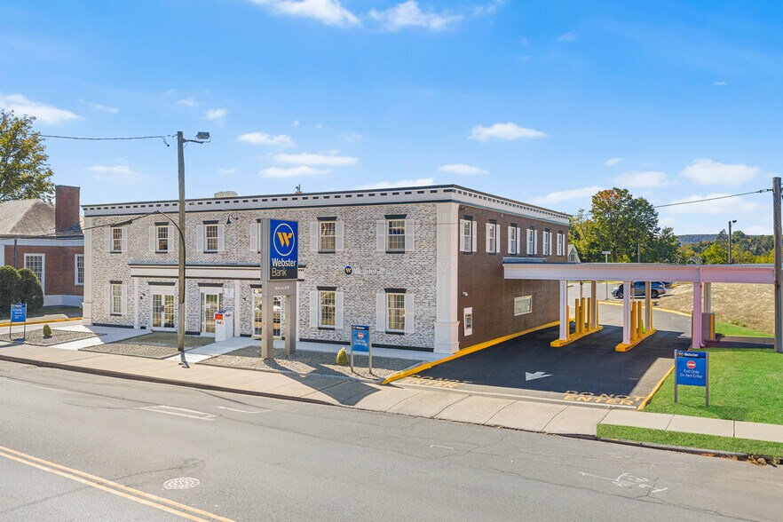 Primary Photo Of 132 Main St, Southington Bank For Lease