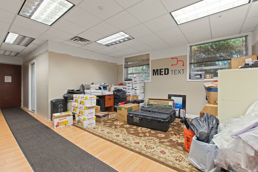 More Photos Of 111 Galway Pl, Teaneck Medical For Sale