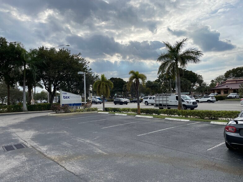 More Photos Of 1100 S Federal Hwy, Deerfield Beach Medical For Lease