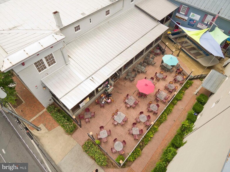 More Photos Of 121-125 E Piccadilly St, Winchester Restaurant For Sale