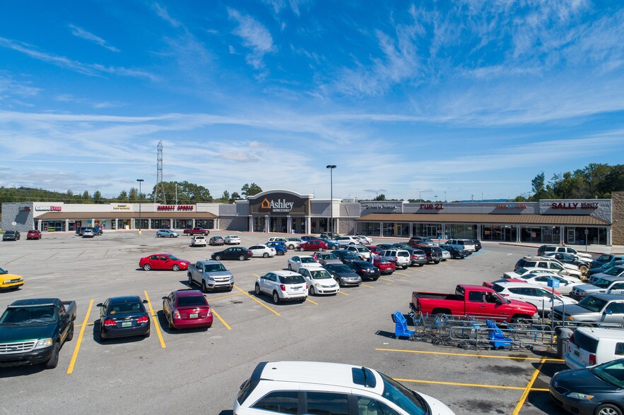 More Photos Of 24833 John Reid Pky, Scottsboro Unknown For Lease