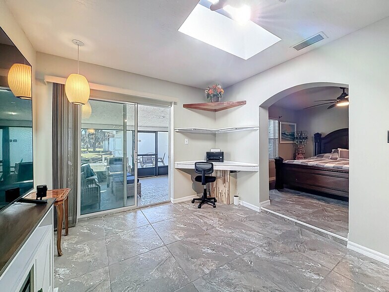 More Photos Of 421 NW 14th Pl, Crystal River Multifamily For Sale