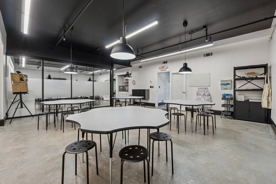 More Photos Of 11775 Northfall Ln, Alpharetta Office Residential For Sale