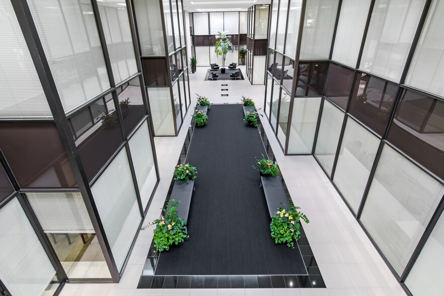 More Photos Of 950 Threadneedle St, Houston Medical For Lease