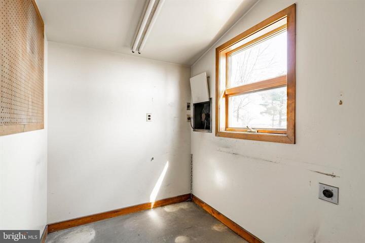 More Photos Of 915 N Hanover St, Elizabethtown Medical For Sale