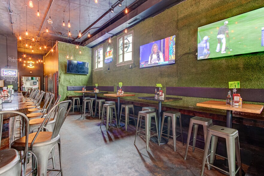 More Photos Of 215 10th St, Augusta General Retail For Sale