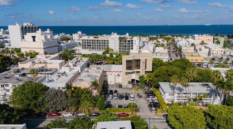 More Photos Of 930 Washington Ave, Miami Beach Office For Lease